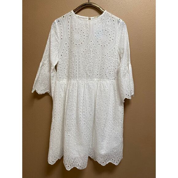 Pippidip Dress Eyelet Lace Mini Dress Scalloped Hemline and Sleeves size Medium - Picture 2 of 11